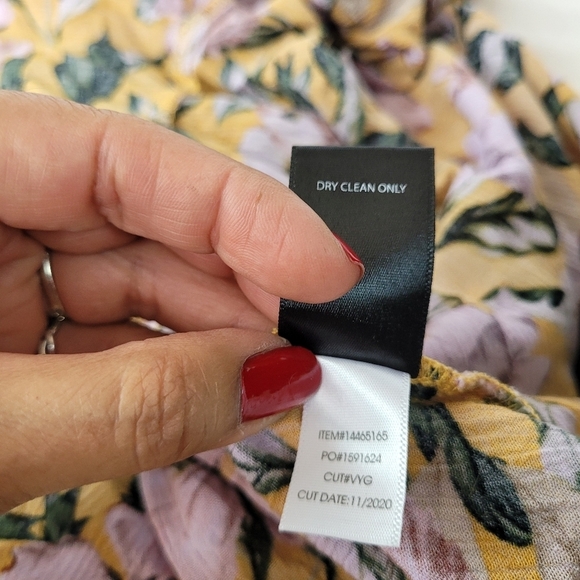 Torrid yellow pink green scoop neck flowy moody floral top with pleats boho 3X - Picture 12 of 13